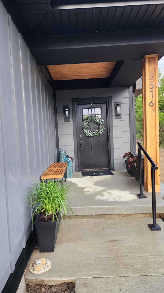 Exterior Entry