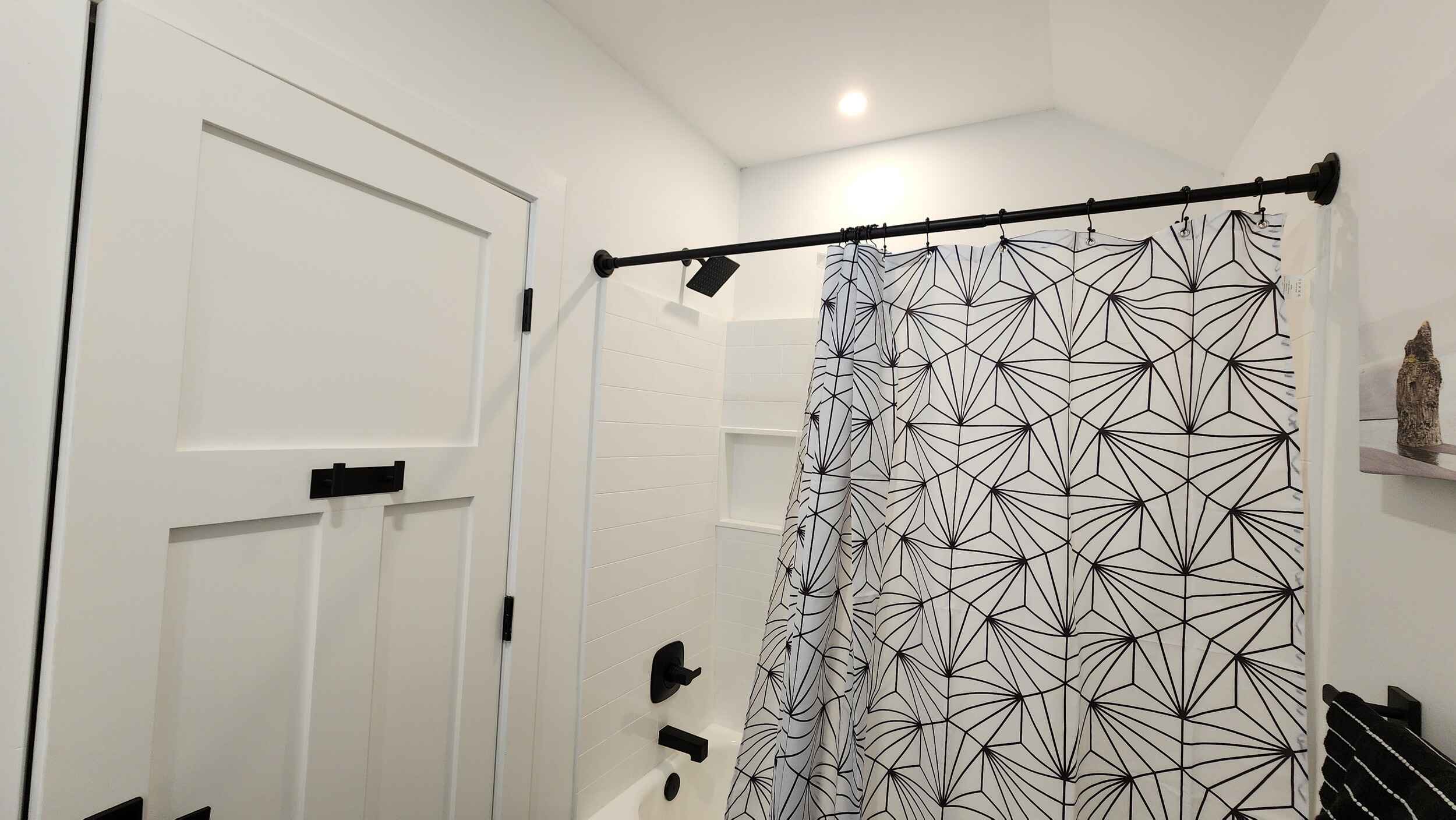 Guest Bath 2